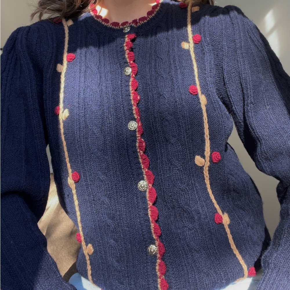 Vintage 100% Shetland wool navy embroidered cardigan sweater - Picture 3 of 8